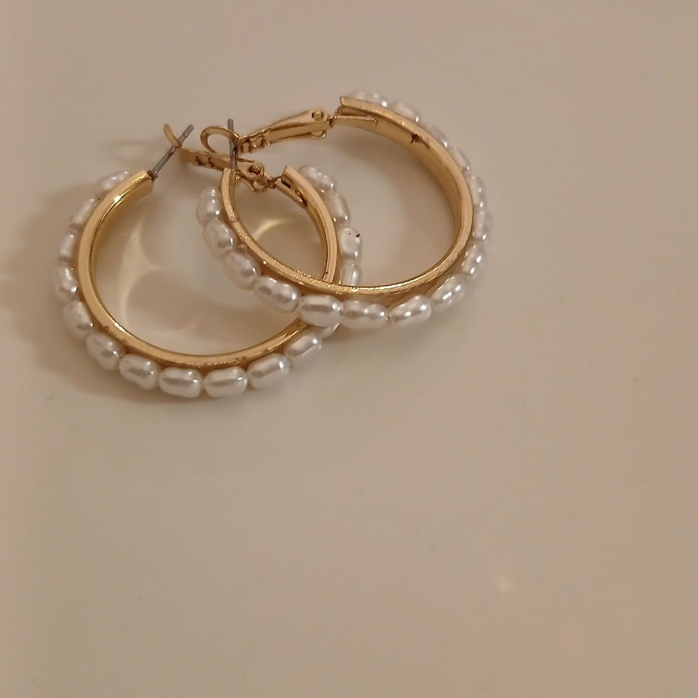 Pearl Gold Hoop Earrings